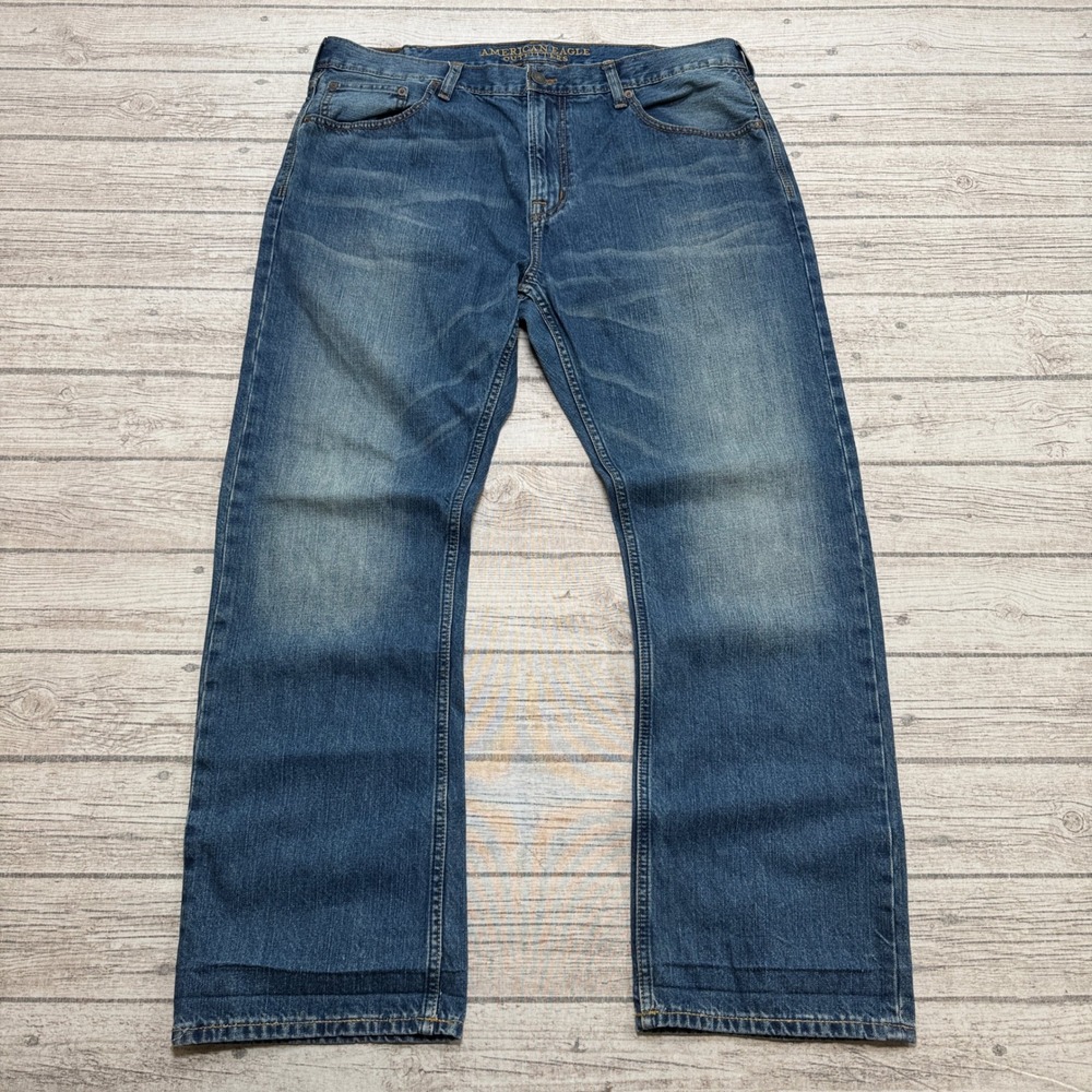 American Eagle Jeans Mens 38x32 Blue Medium Wash Denim Original Fit Straight Leg